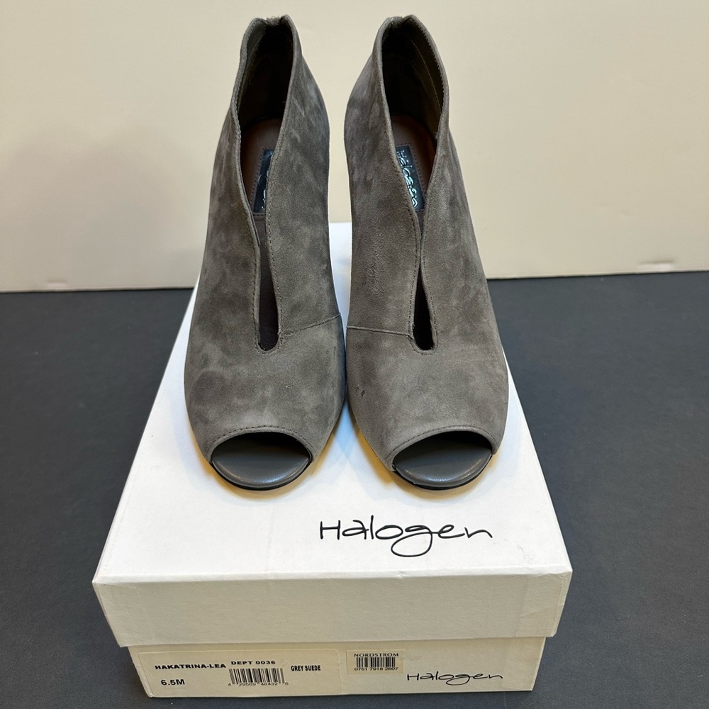 NWT Suede Halogen Katrina Peep-Toe Heeled Booties - Picture 3 of 8